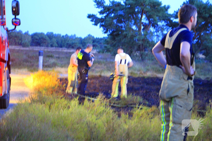 Natuurbrand verwoest heide in Weert