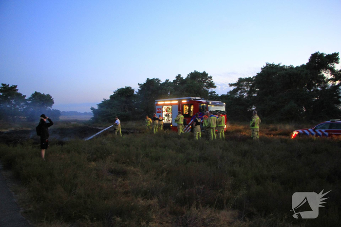 Natuurbrand verwoest heide in Weert