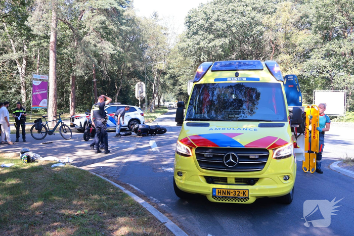 Ongeval tussen automobilist en motorrijder leidt tot gewonde