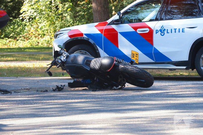 Ongeval tussen automobilist en motorrijder leidt tot gewonde
