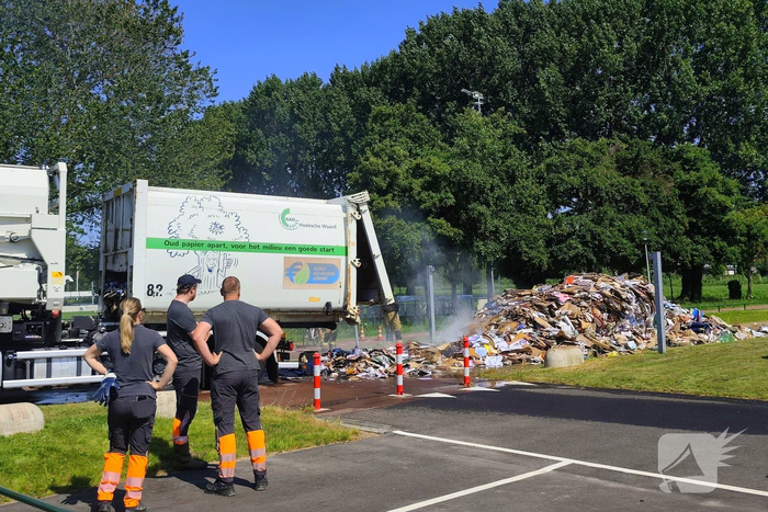 Brandweer snel ter plaatse bij brand in vrachtwagen