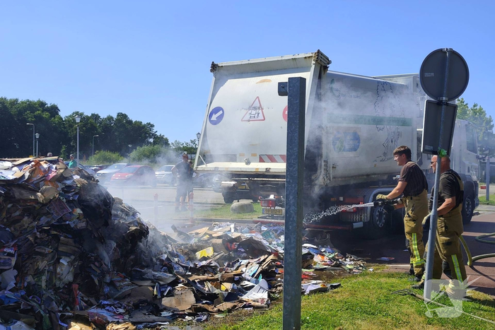 Brandweer snel ter plaatse bij brand in vrachtwagen