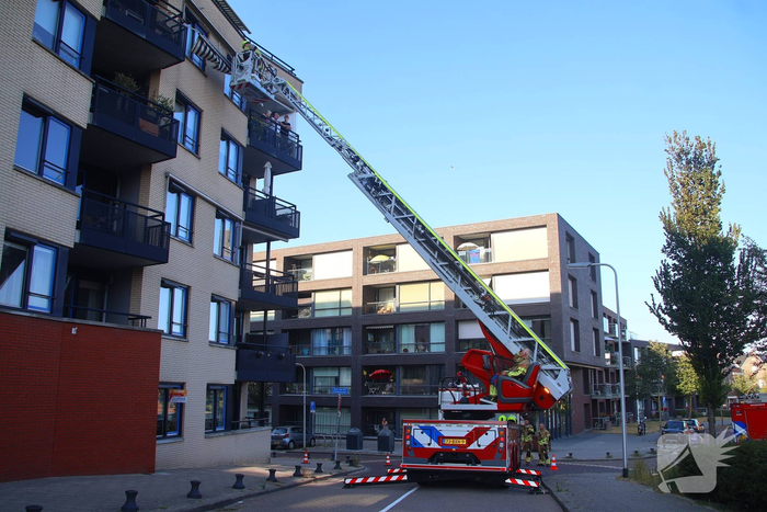 Gevaarlijke situatie door loshangend zonnescherm
