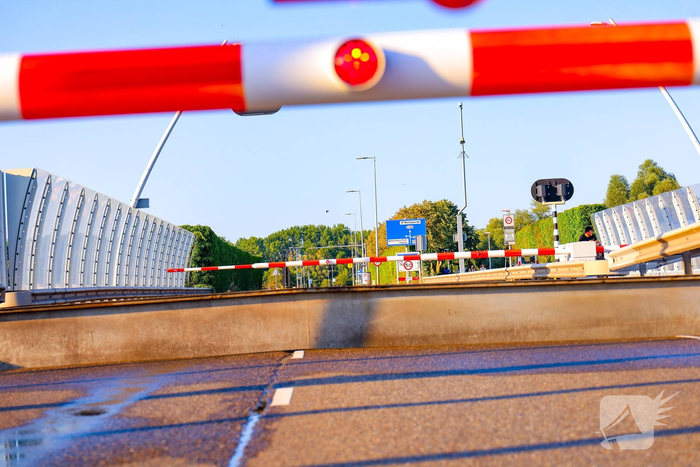 Ophaalbrug blijft open door hitte