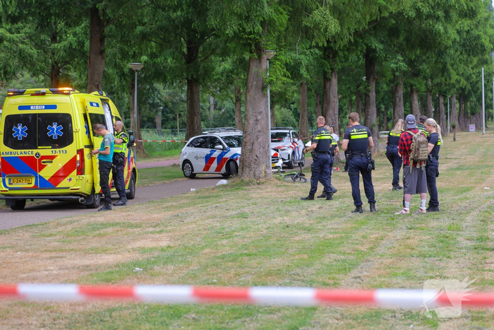 Schietincident leidt tot gewonde in park