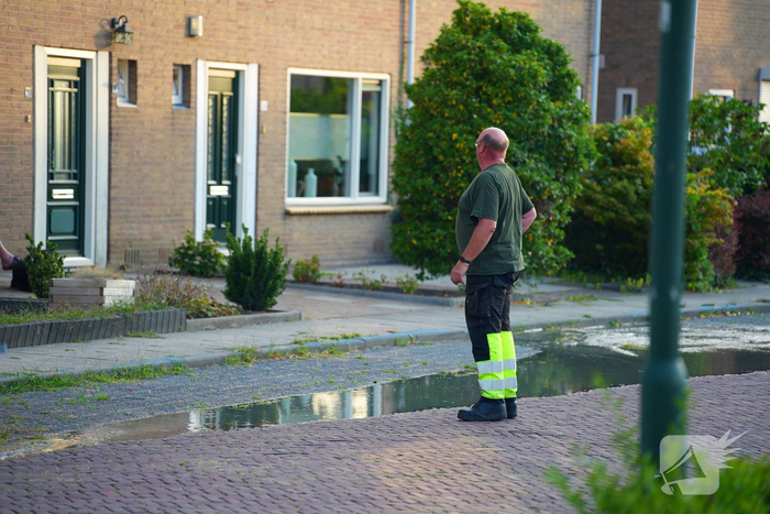 Waterlekkage door gesprongen waterleiding