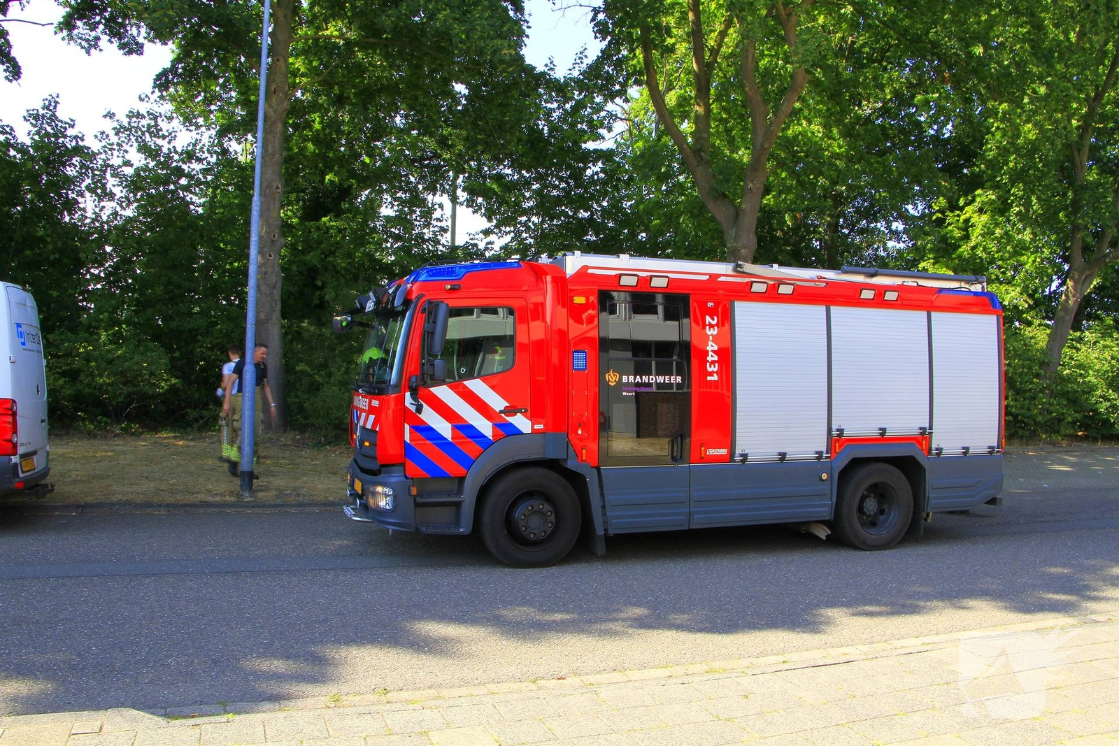 Brand in berm snel geblust