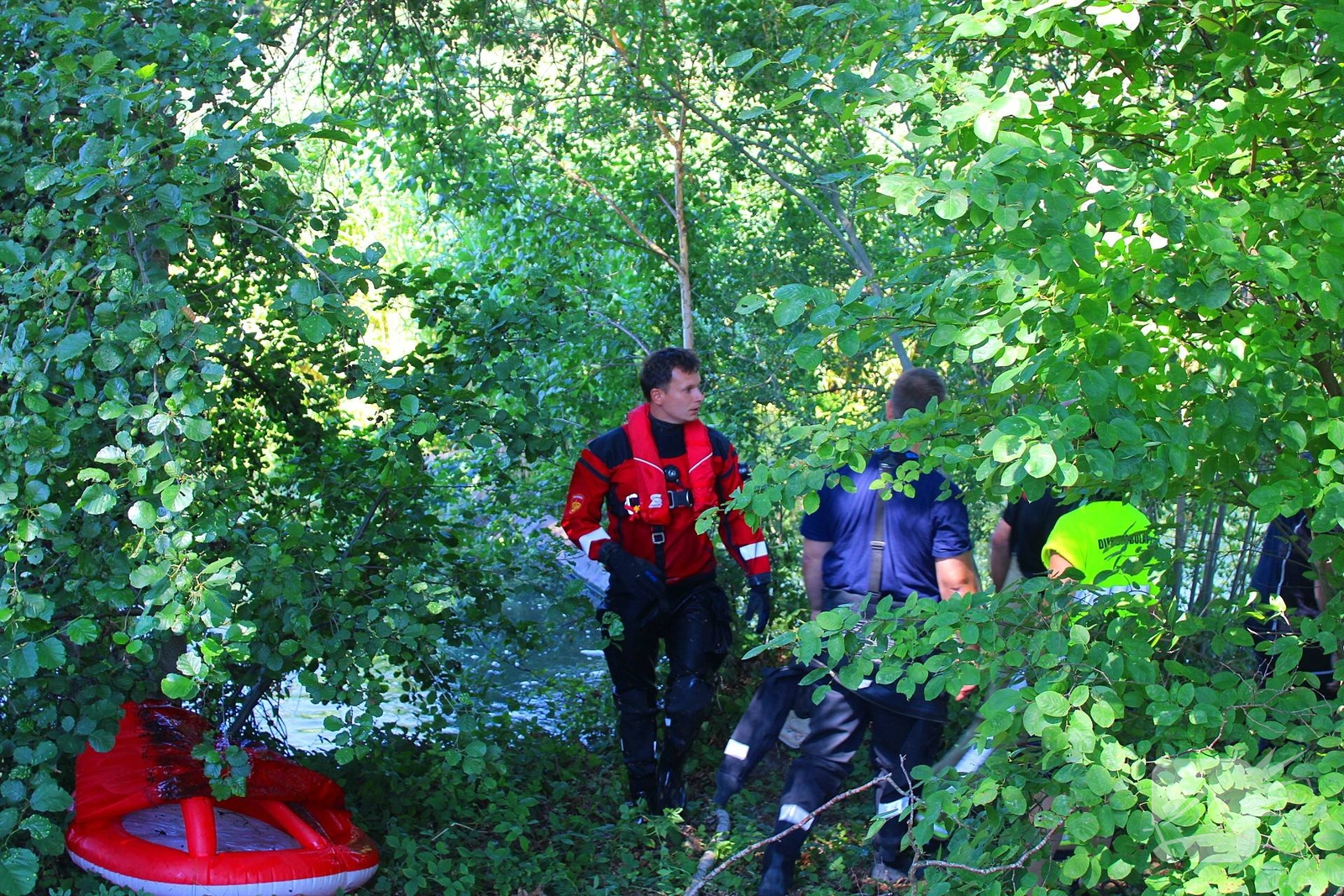 Brandweer redt jonge ganzen uit benarde situatie
