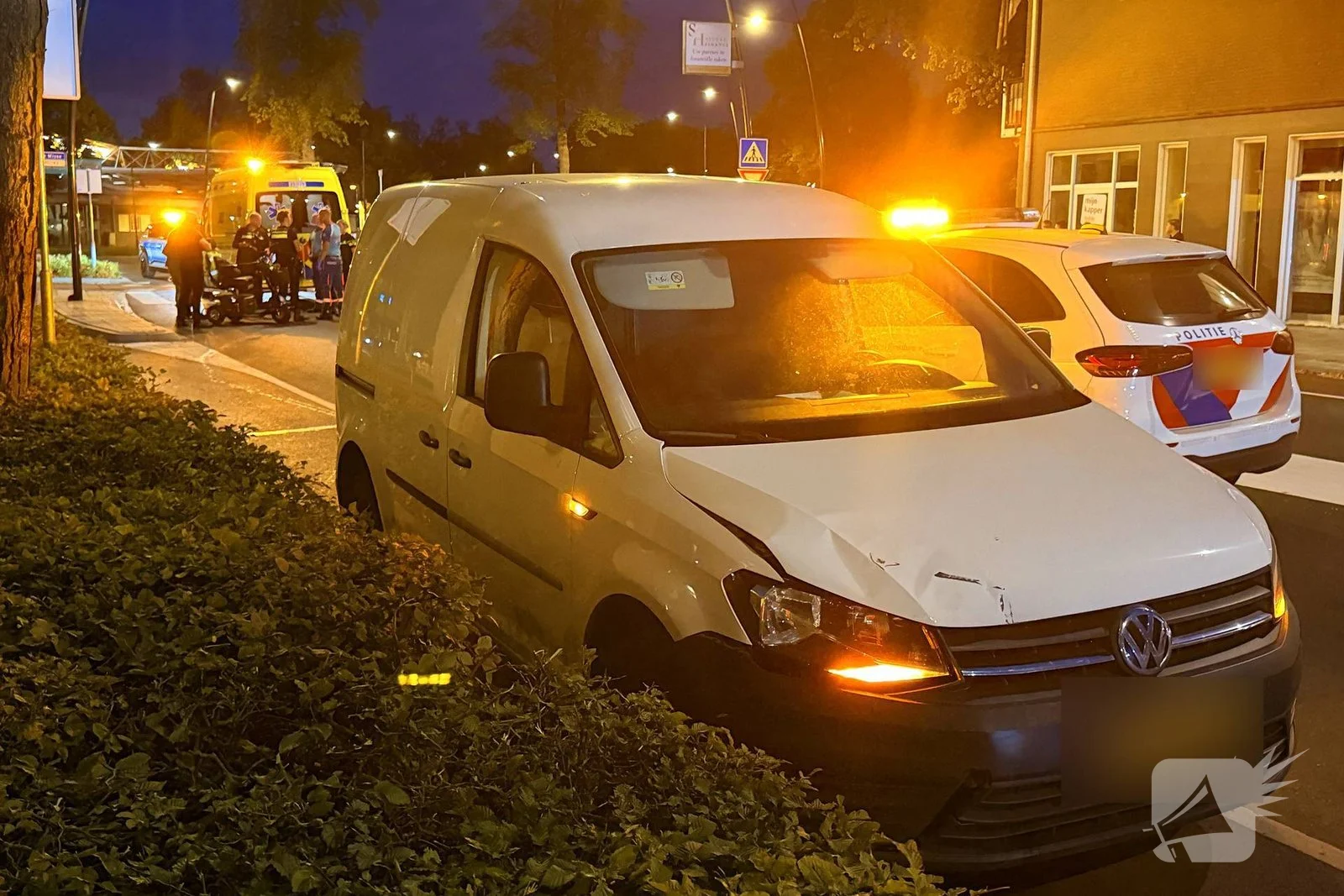 Scootmobiel aangereden op zebrapad