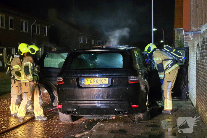 Auto verwoest door brandstichting