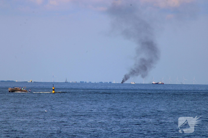 Mogelijke explosie op boot, grote inzet hulpdiensten