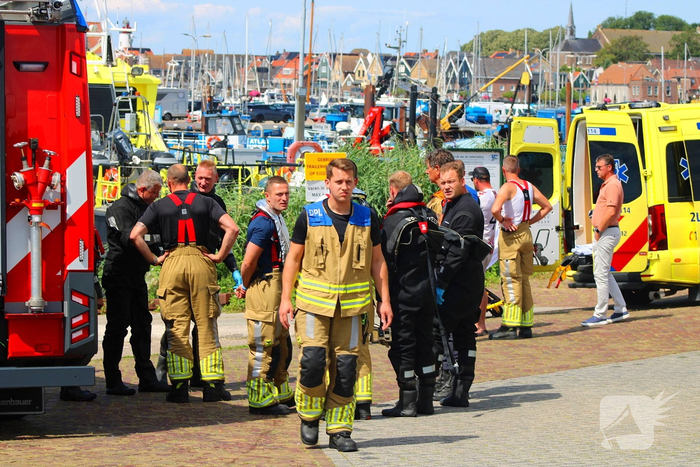 Mogelijke explosie op boot, grote inzet hulpdiensten