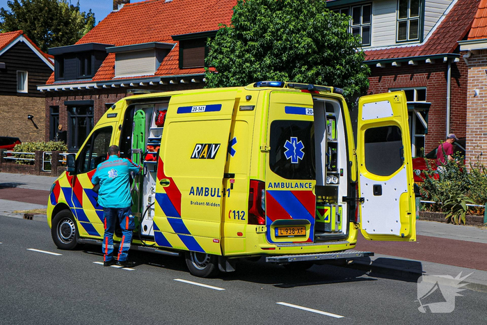 Fietser gewond bij aanrijding met motor