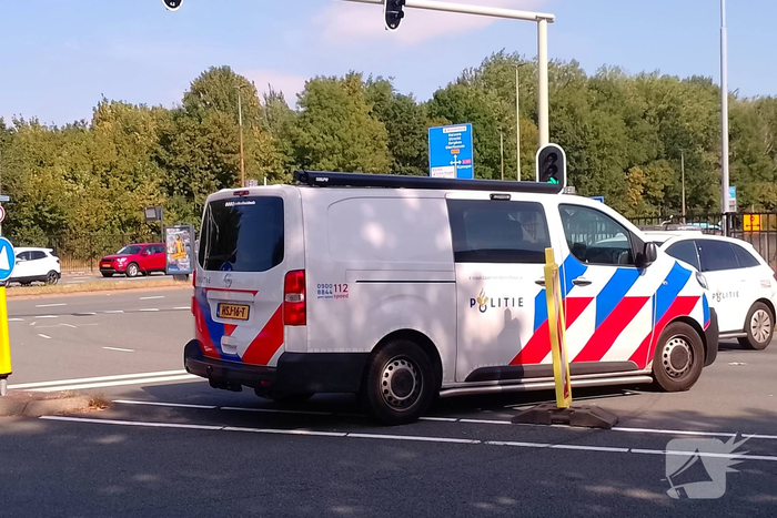 22-jarige man zwaargewond na ernstig ongeval tegen pijlwagen