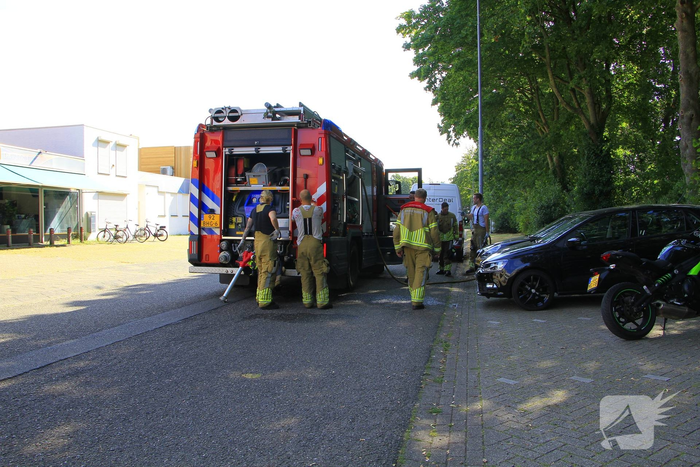 Brand in berm snel geblust