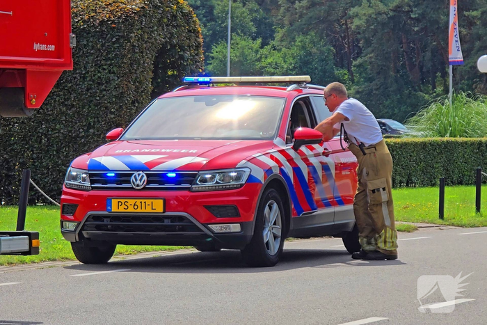 Flinke rookwolken bij grote bosbrand