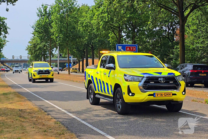 Flinke rookwolken bij grote bosbrand