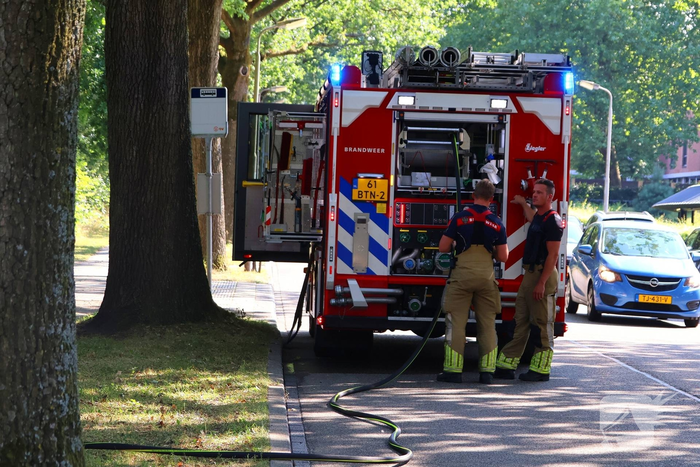 Vlammen in bosschage leiden tot brandweeractie