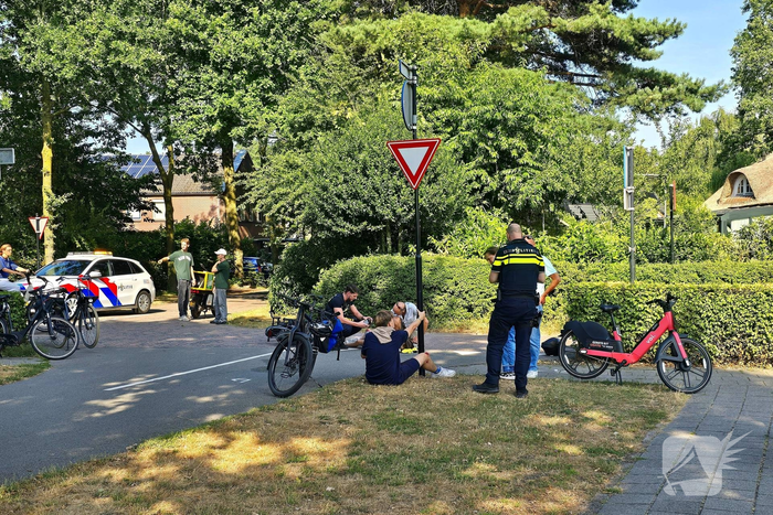Aanrijding tussen fatbike en bezorgscooter