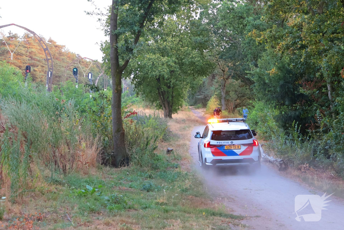 Jongeren opgemerkt langs het spoor