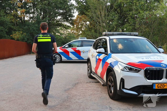 Jongeren opgemerkt langs het spoor