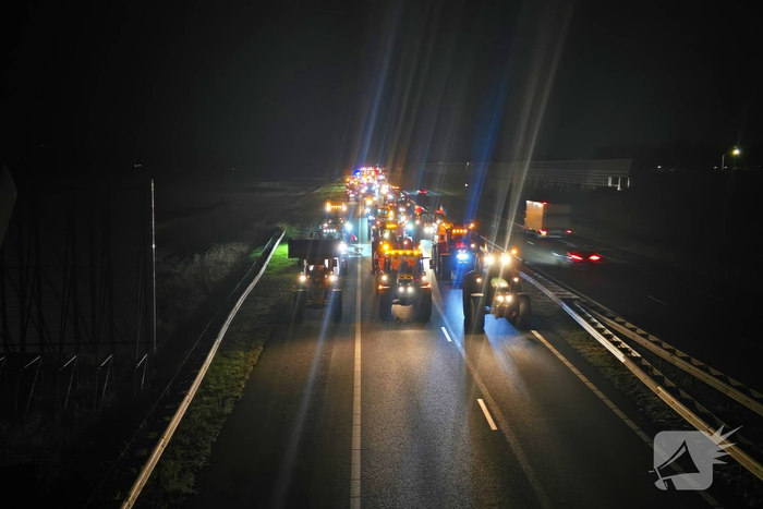 Actie tegen stikstofplannen met lange stoet