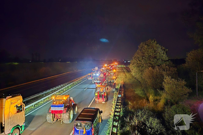 Actie tegen stikstofplannen met lange stoet