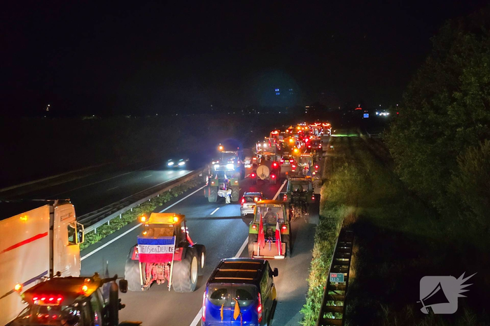 Actie tegen stikstofplannen met lange stoet