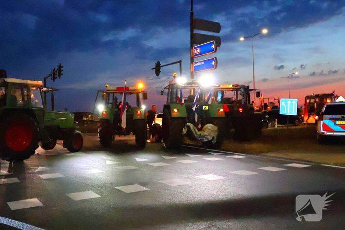 Actie tegen stikstofplannen met lange stoet