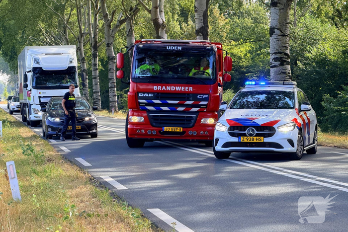 Brand in rijdende auto tijdens late ochtend