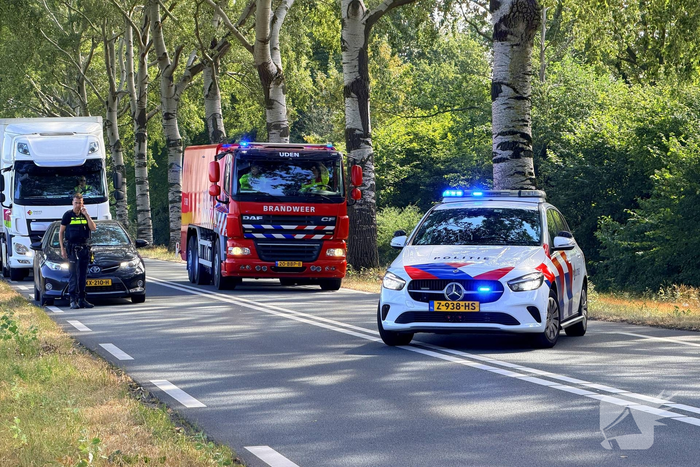 Brand in rijdende auto tijdens late ochtend