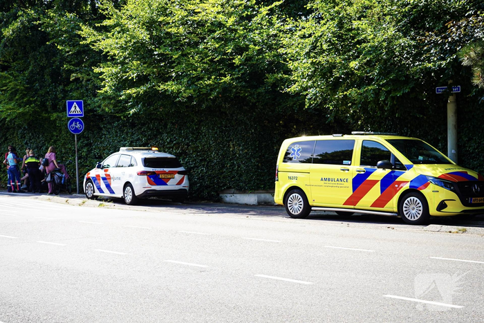 Persoon in elektrische rolstoel gecontroleerd na aanrijding