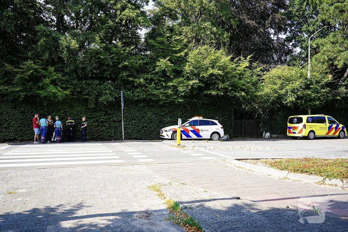 Persoon in elektrische rolstoel gecontroleerd na aanrijding