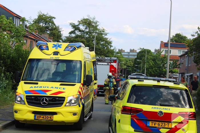 Persoon naar ziekenhuis na woningbrand