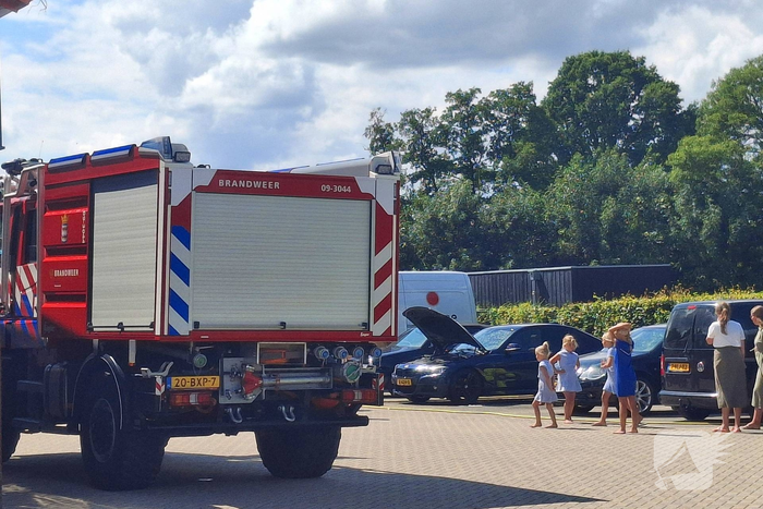 Brandweer doet na controle op bedrijventerrein