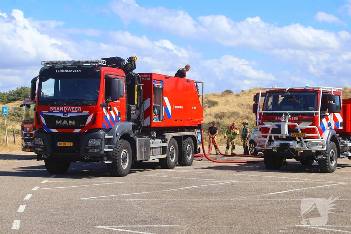 Brand in duinen zorgt voor grote rookontwikkeling