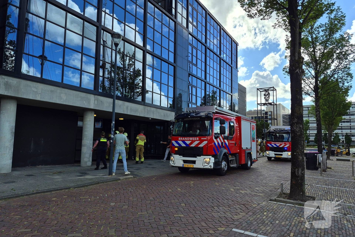Pand ontruimd na melding van brand in parkeergarage