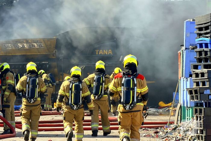 Brand door kunststof zorgt voor rookontwikkeling