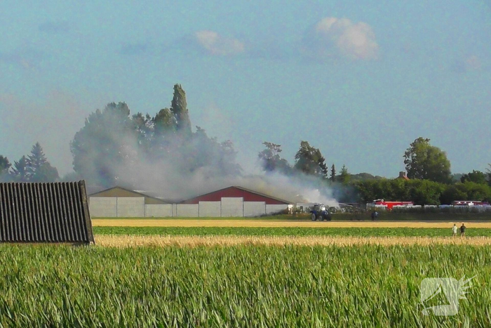 Brand bij camperstalling zorgt voor grote inzet