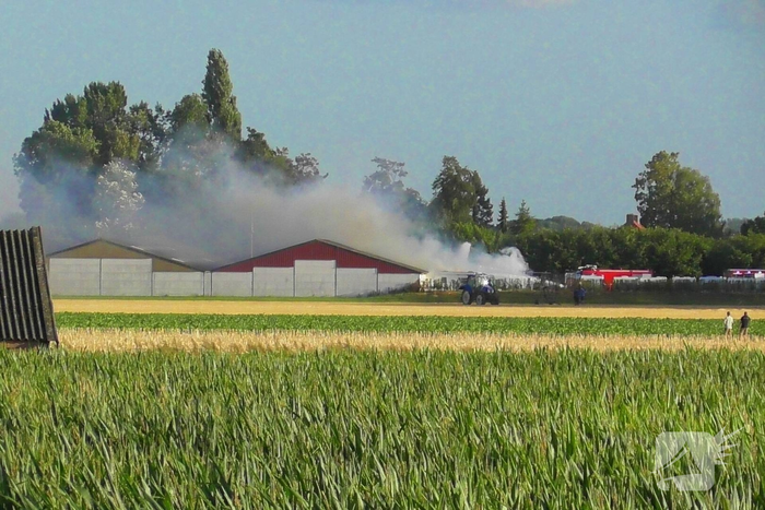 Brand bij camperstalling zorgt voor grote inzet