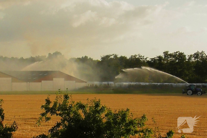 Brand bij camperstalling zorgt voor grote inzet
