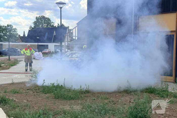 Brand in afval snel onder controle