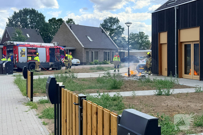 Brand in afval snel onder controle