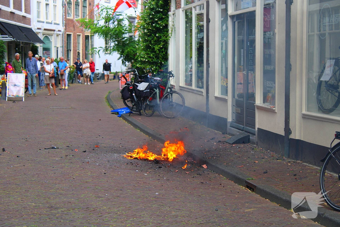 Medewerkers voorkomen erger als accu plots in brand vliegt