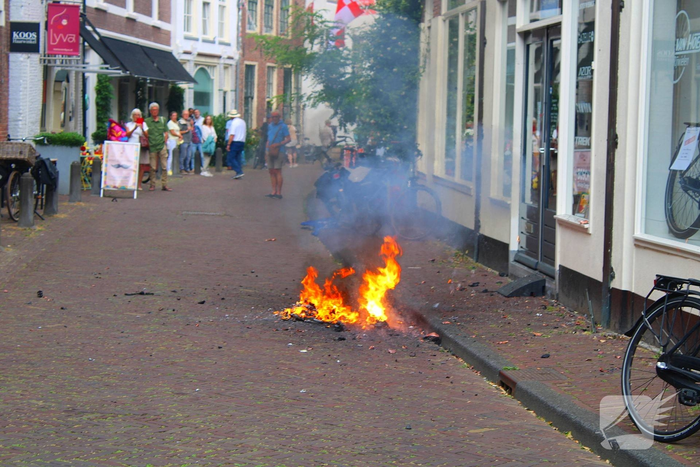 Medewerkers voorkomen erger als accu plots in brand vliegt