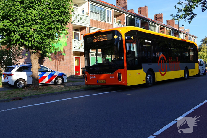 Fietser geraakt door lijnbus