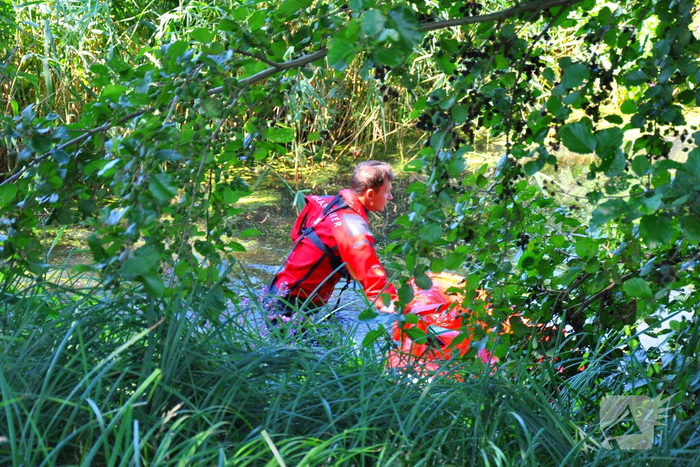 Brandweer redt jonge ganzen uit benarde situatie