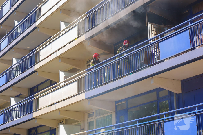 Brand in flat beperkt tot balkon