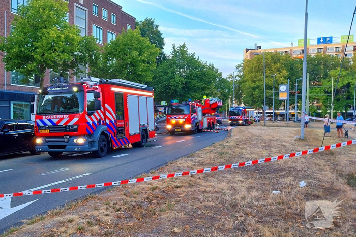 Brand in stoel ontdekt na melding van rook en vuurverschijnselen in portiekflat
