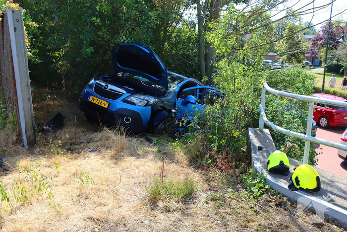 Motor en auto betrokken bij ongeval